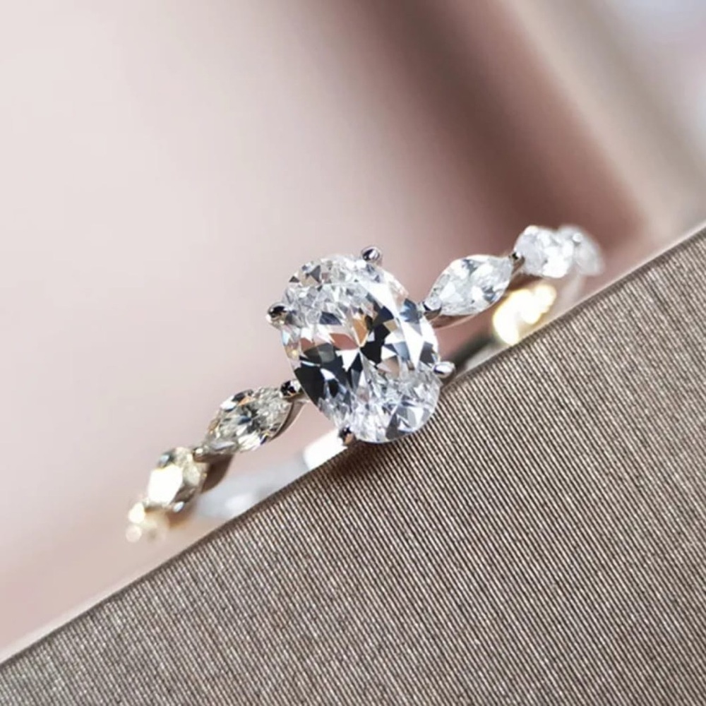 Fashion Crystal Finger Rings, Women size 6 and 7